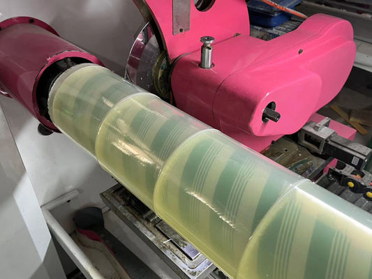 Acryllijm Kleefrol Etiketteringsmaterialen BOPP Transparante film Extra kleverig