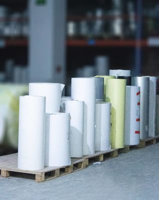 Synthetisch karton Kraft Kleefpapier Jumbo Roll Labels Olielijm Type