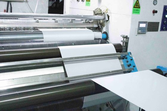 Verplaatsbaar lijm Polyethyleen bekleed kraftpapier zelfklevend type normaal kleverig