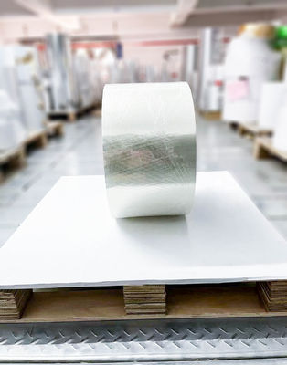 Goede prijs Lichte witte PET BOPP Jumbo Roll Kleefpapier SGS-goedkeuring online