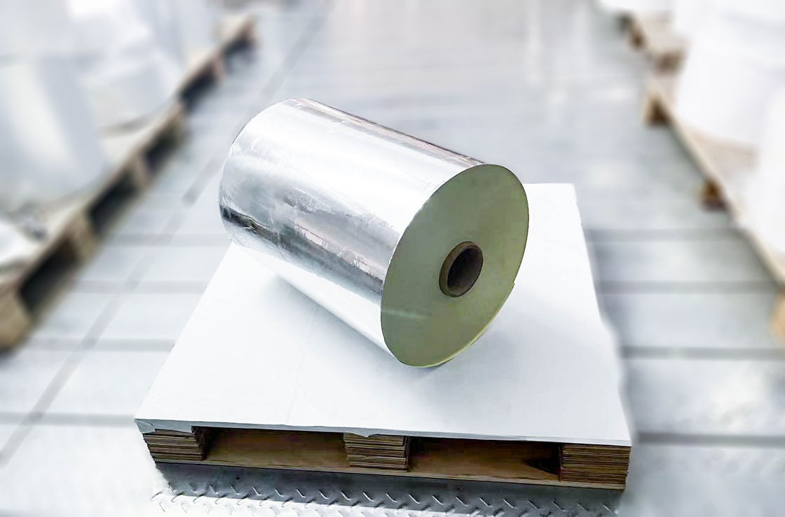 Lichte zilver PET-blote zelfklevende etiketten Materiaal Olielijm Sticker Roll Type